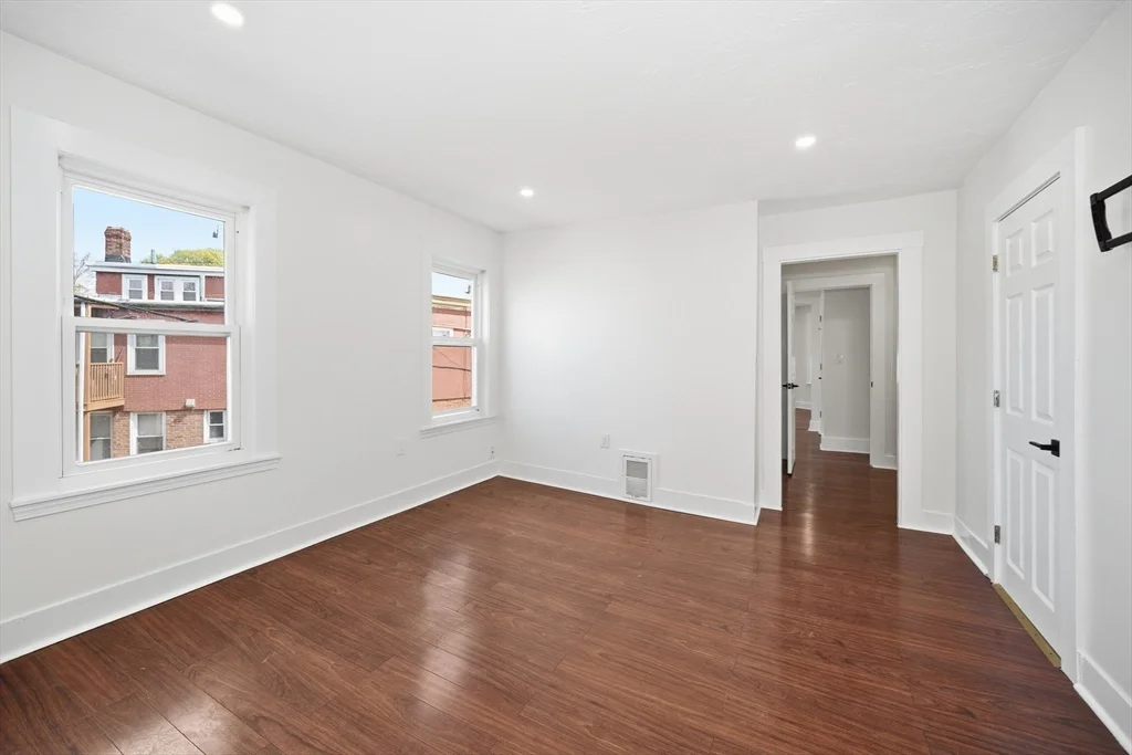 4 bed, 3 bath apartment for rent at 117 Quincy St Unit 2, Quincy — photo 6 of 14