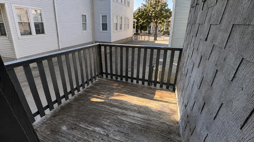 3 bed, 1 bath apartment for rent at 117 Revere St Unit 1, Winthrop — photo 12 of 15