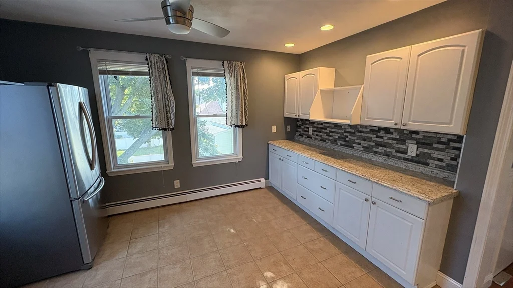 3 bed, 1 bath apartment for rent at 117 Revere Unit 3, Winthrop — photo 3 of 17