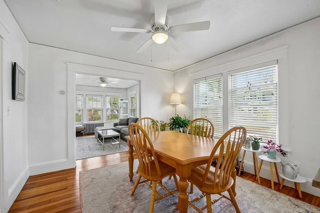 2 bed, 1 bath apartment for rent at 117 S Atlantic Ave, Warwick — photo 6 of 23