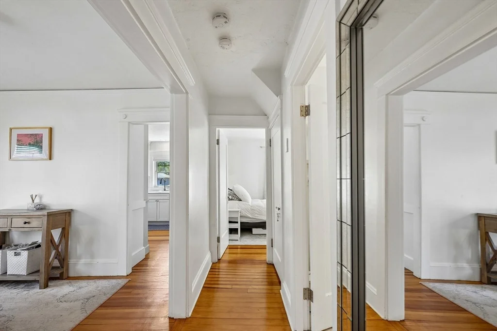 2 bed, 1 bath apartment for rent at 117 S Atlantic Ave, Warwick — photo 10 of 23