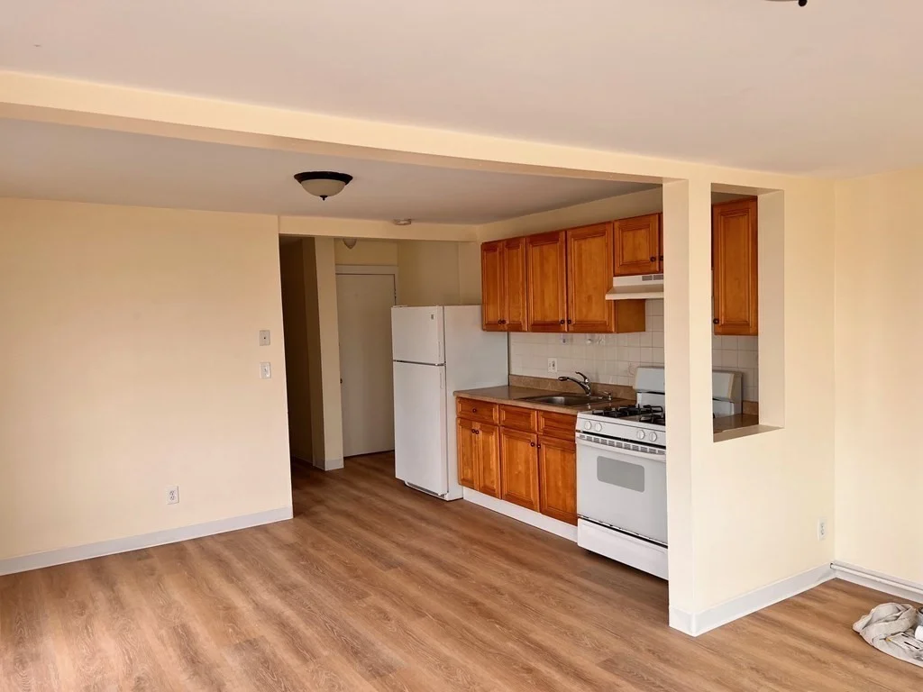 2 bed, 1 bath apartment for rent at 117 Shore Dr Unit 3, Winthrop — photo 7 of 13