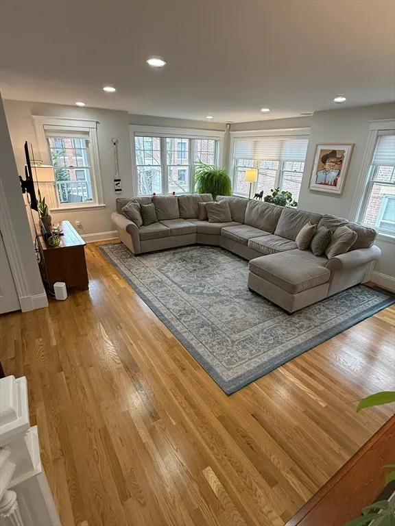 3 bed, 2 bath apartment for rent at 117 Sutherland Rd Unit 117, Brighton — photo 3 of 34