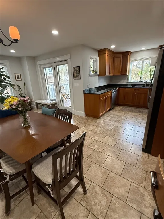 3 bed, 2 bath apartment for rent at 117 Sutherland Rd Unit 117, Brighton — photo 8 of 34