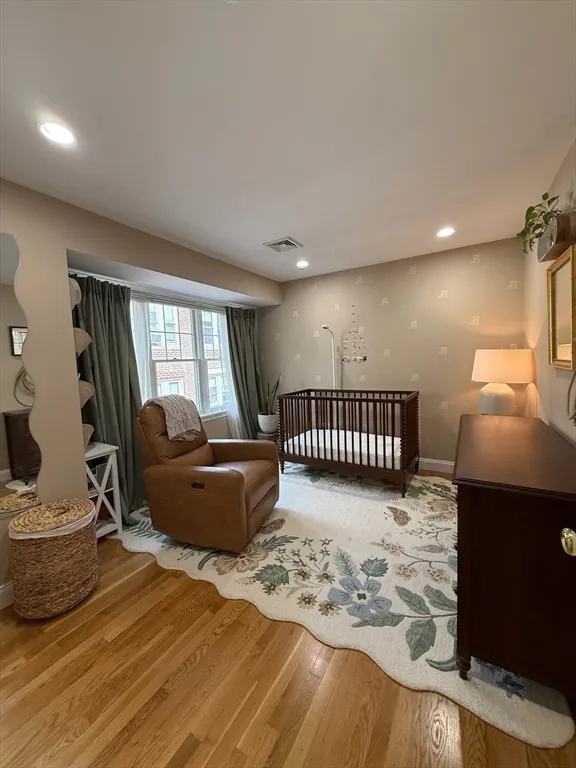 3 bed, 2 bath apartment for rent at 117 Sutherland Rd Unit 117, Brighton — photo 17 of 34