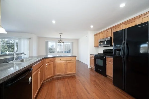 2 bed, 2 bath apartment for rent at 117 Tamarack Ln Unit 117, Abington — photo 5 of 26