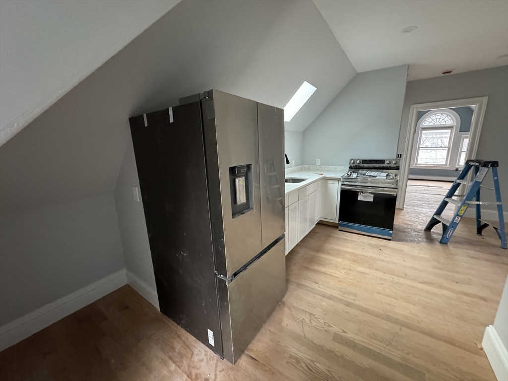 1 bed, 1 bath apartment for rent at 117 Thorndike St Unit A, Coolidge Corner — photo 4 of 7