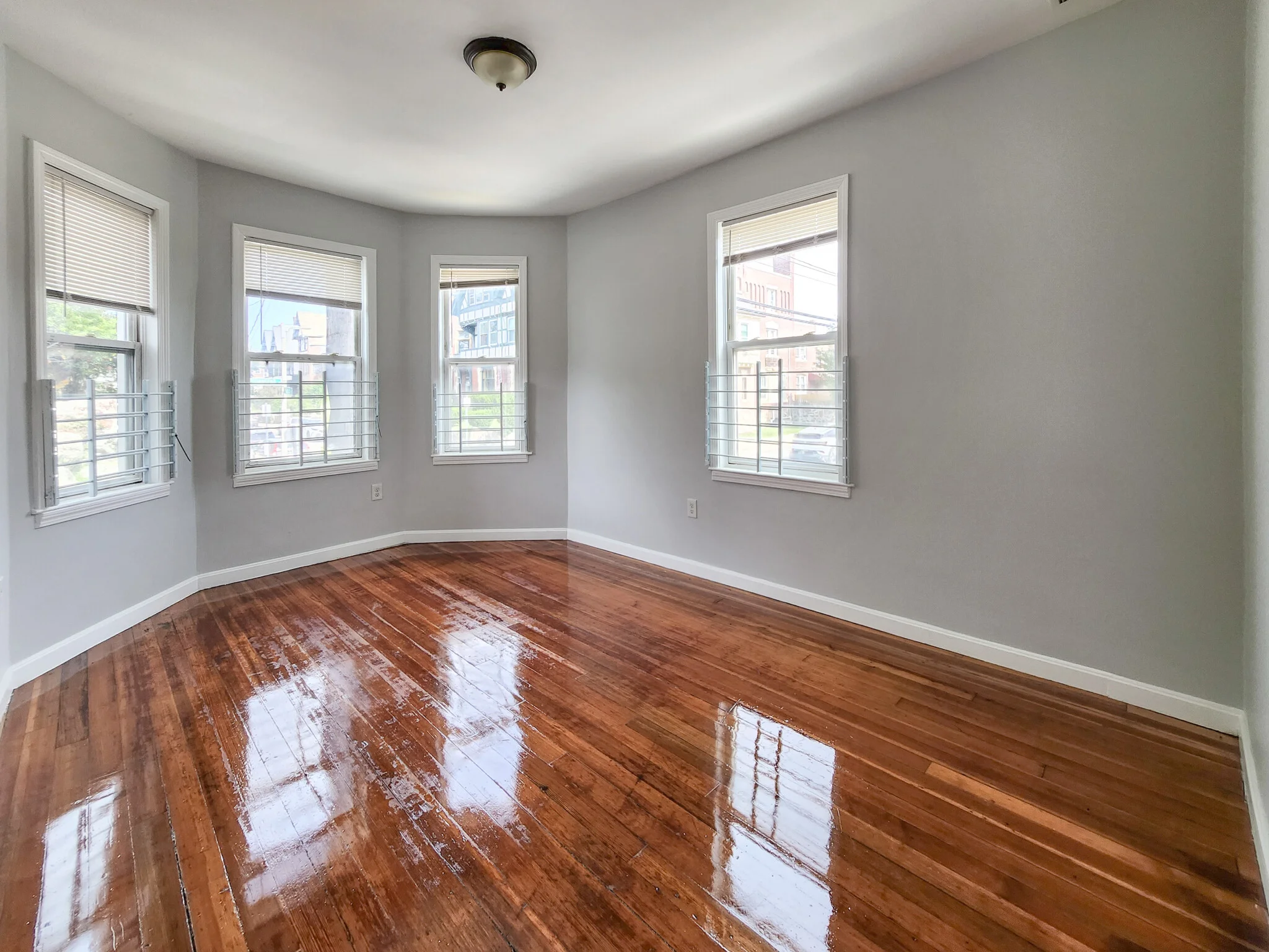 3 bed, 1 bath apartment for rent at 117 Townsend St Unit 1, Dorchester — photo 8 of 11
