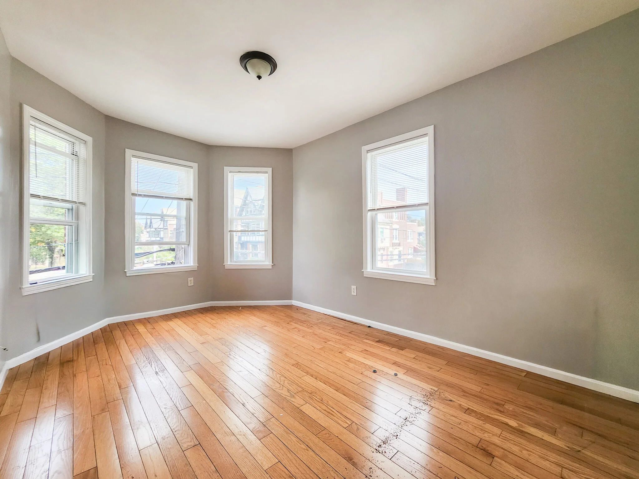 4 bed, 1 bath apartment for rent at 117 Townsend St Unit 2, Dorchester