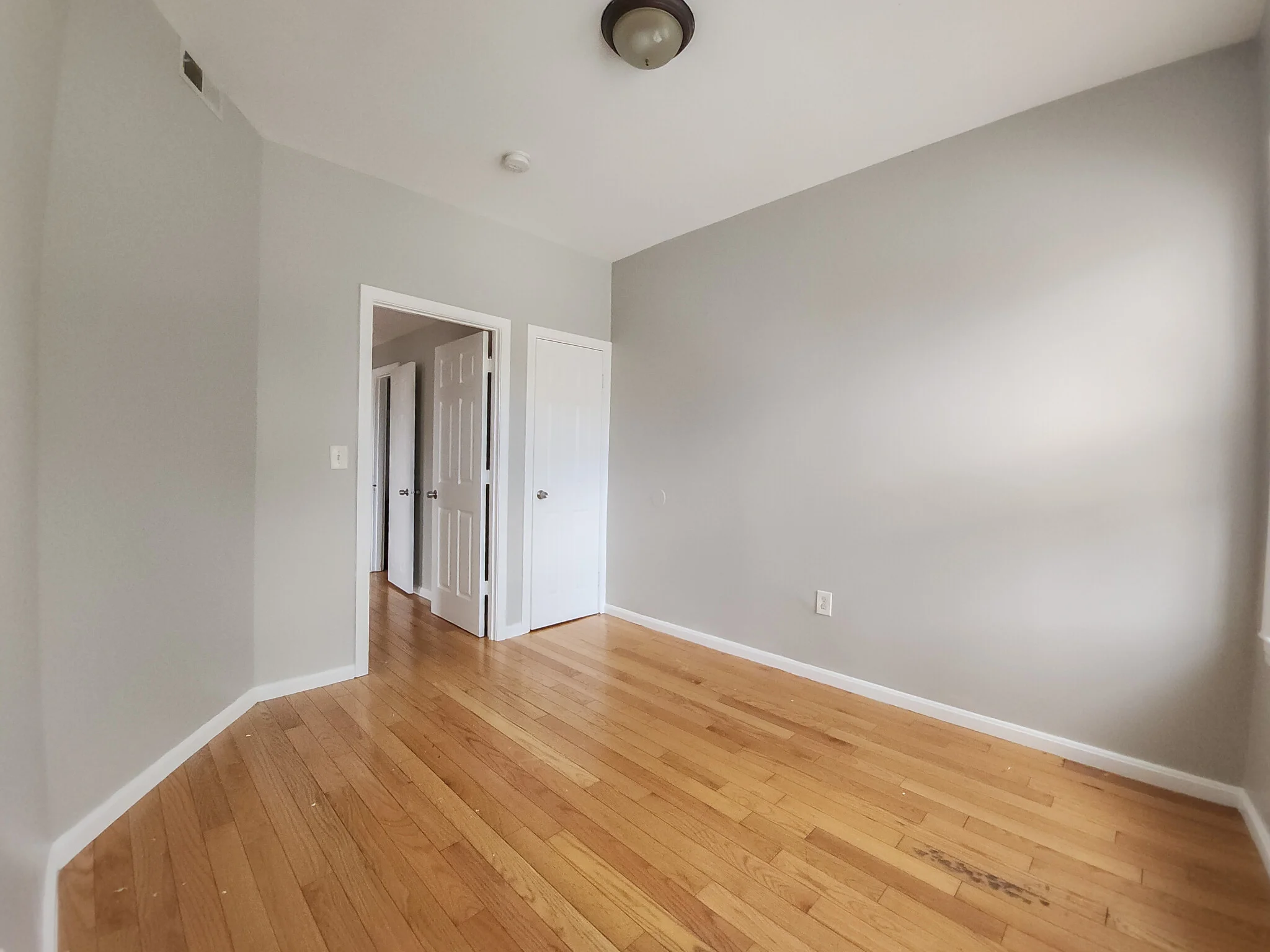 4 bed, 1 bath apartment for rent at 117 Townsend St Unit 2, Dorchester — photo 9 of 11
