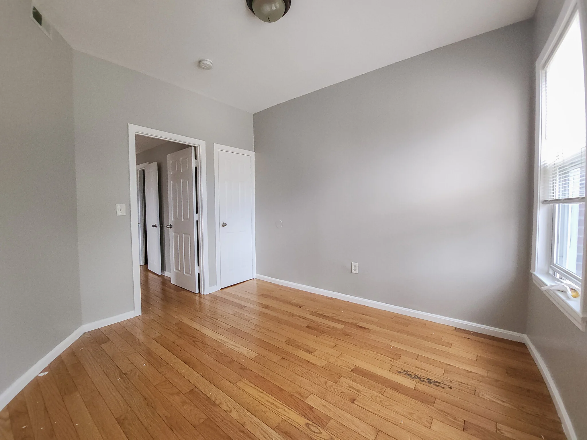 4 bed, 1 bath apartment for rent at 117 Townsend St Unit 2, Dorchester — photo 10 of 11