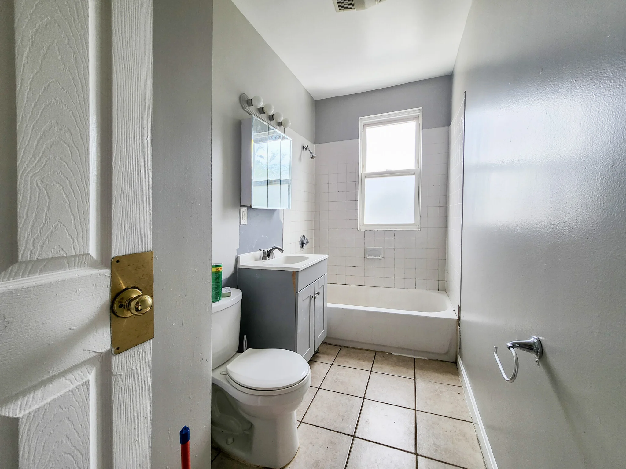 4 bed, 1 bath apartment for rent at 117 Townsend St Unit 2, Dorchester — photo 6 of 11