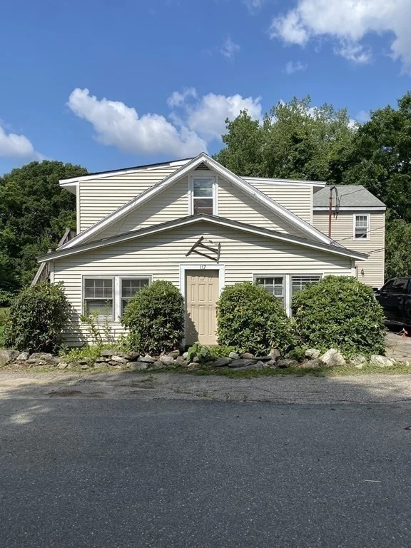 2 bed, 1 bath apartment for rent at 117 Towtaid Unit 1:A, Cherry Valley