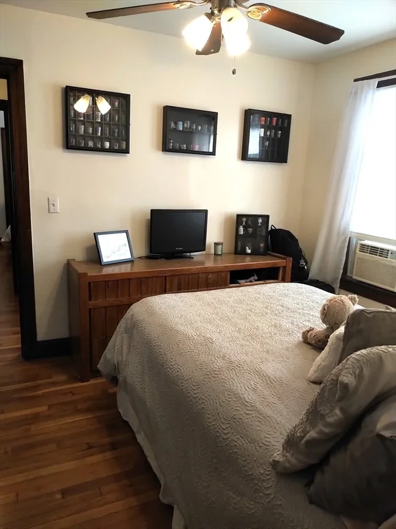 2 bed, 1 bath apartment for rent at 117 Willow St Unit 1, West Roxbury — photo 9 of 20