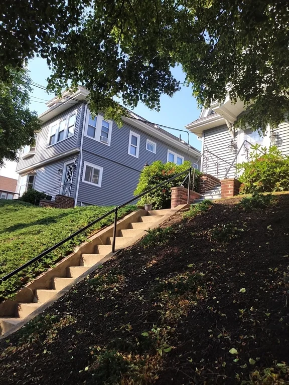 2 bed, 1 bath apartment for rent at 117 Willow St Unit 1, West Roxbury — photo 20 of 20