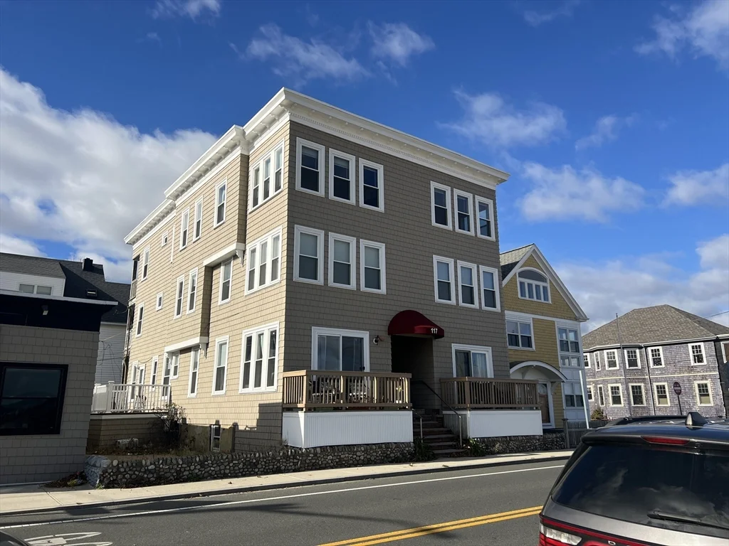 2 bed, 1 bath apartment for rent at 117 Winthrop Shore Dr Unit 6, Winthrop — photo 1 of 16