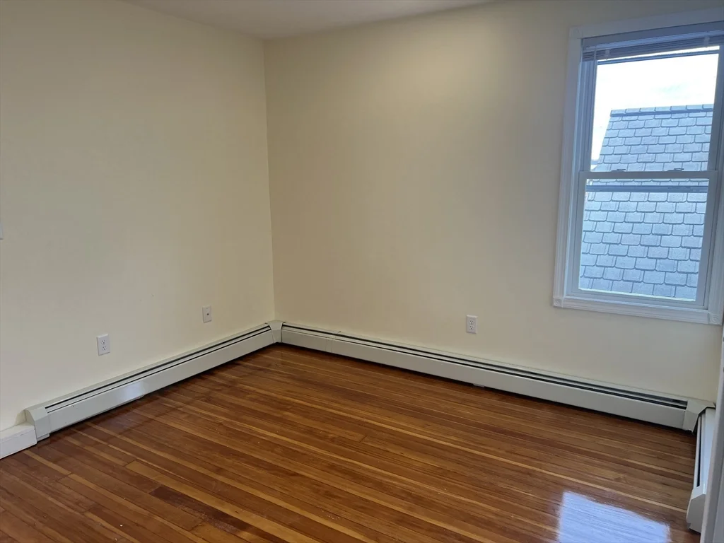2 bed, 1 bath apartment for rent at 117 Winthrop Shore Dr Unit 6, Winthrop — photo 12 of 16