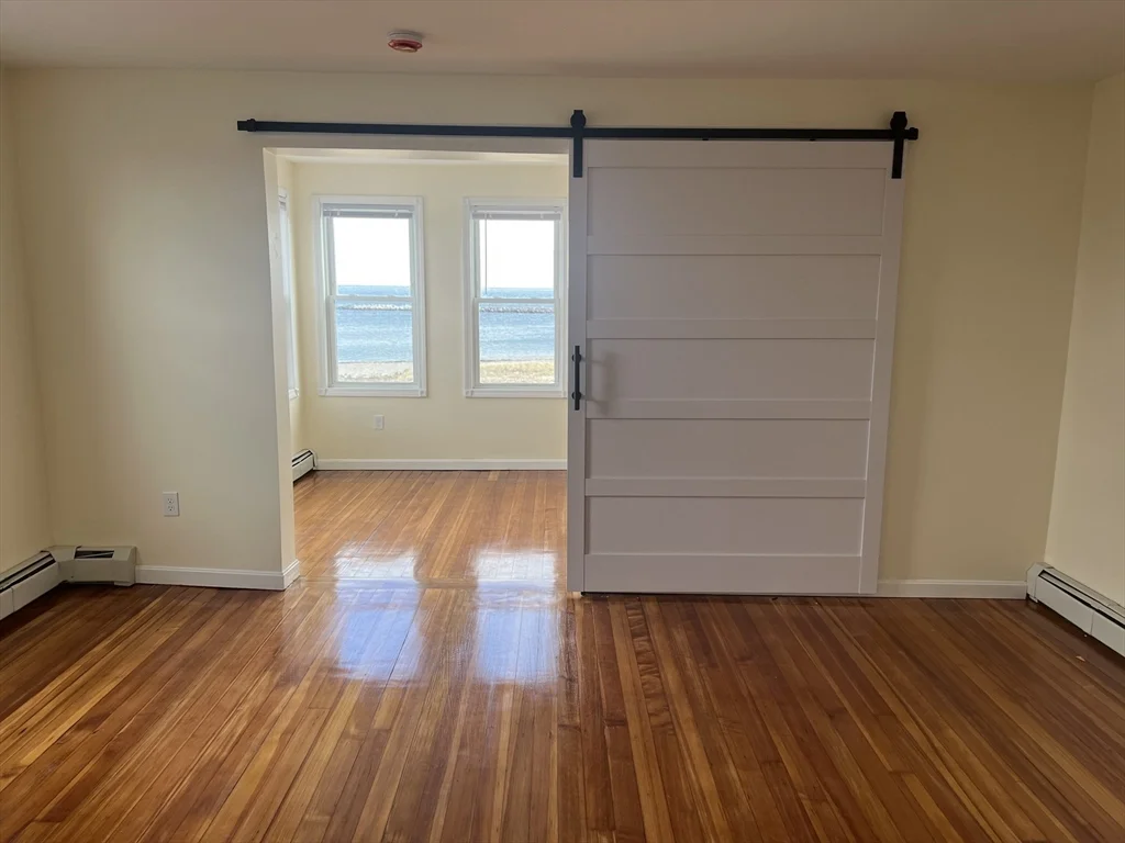 2 bed, 1 bath apartment for rent at 117 Winthrop Shore Dr Unit 6, Winthrop — photo 6 of 16