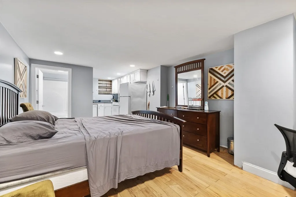 Studio bed, 1 bath apartment for rent at 1170 Massachusetts Ave Unit 2B, Riverside — photo 1 of 11