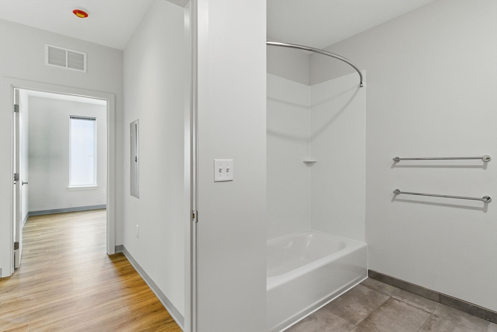 1 bed, 1 bath apartment for rent at 1170 Tremont St Unit 0610, South End — photo 13 of 17