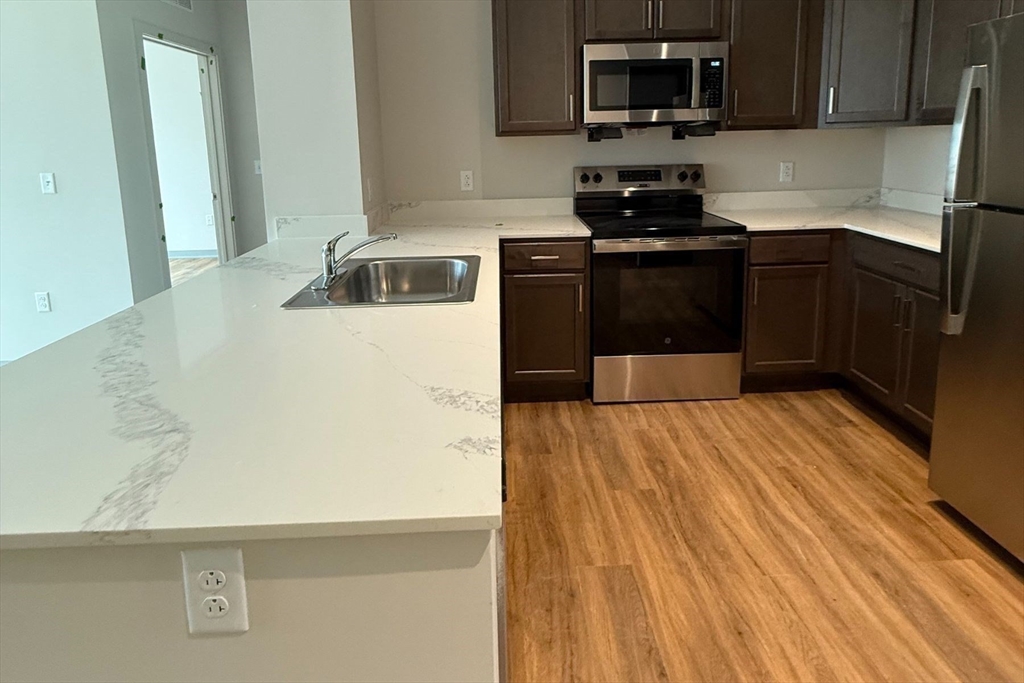 Studio bed, 1 bath apartment for rent at 1170 Tremont St Unit 100-900, Roxbury — photo 6 of 14