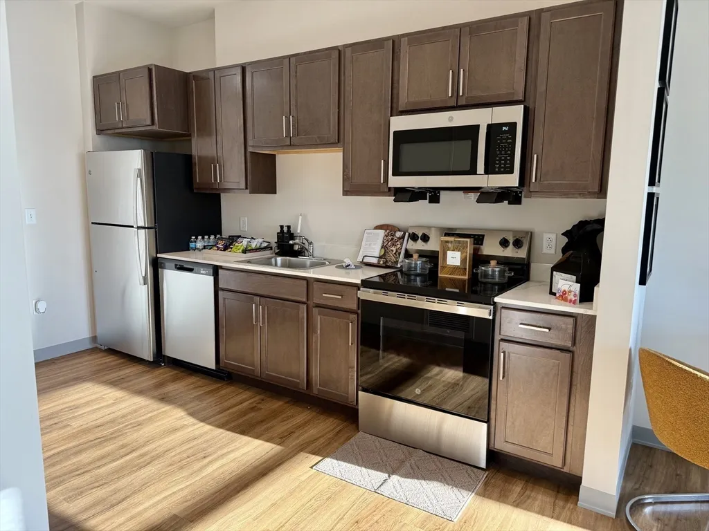 1 bed, 1 bath apartment for rent at 1170 Tremont St Unit 1111, Roxbury