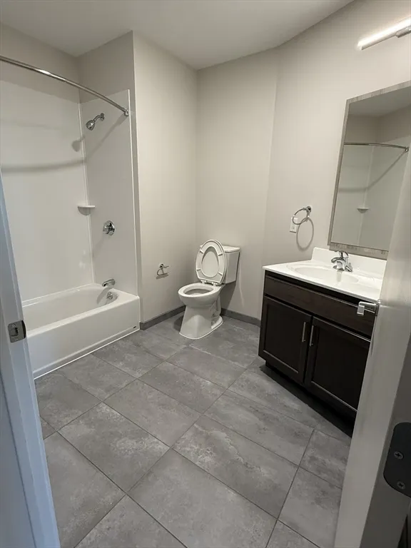 Studio bed, 1 bath apartment for rent at 1170 Tremont St Unit 1214, Roxbury — photo 3 of 10