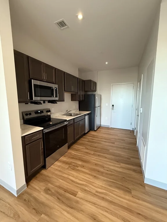 1 bed, 1 bath apartment for rent at 1170 Tremont St Unit 511, Roxbury — photo 2 of 15