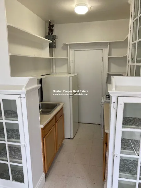 1 bed, 1 bath apartment for rent at 1171 Boylston St Unit 12, Fenway — photo 8 of 10