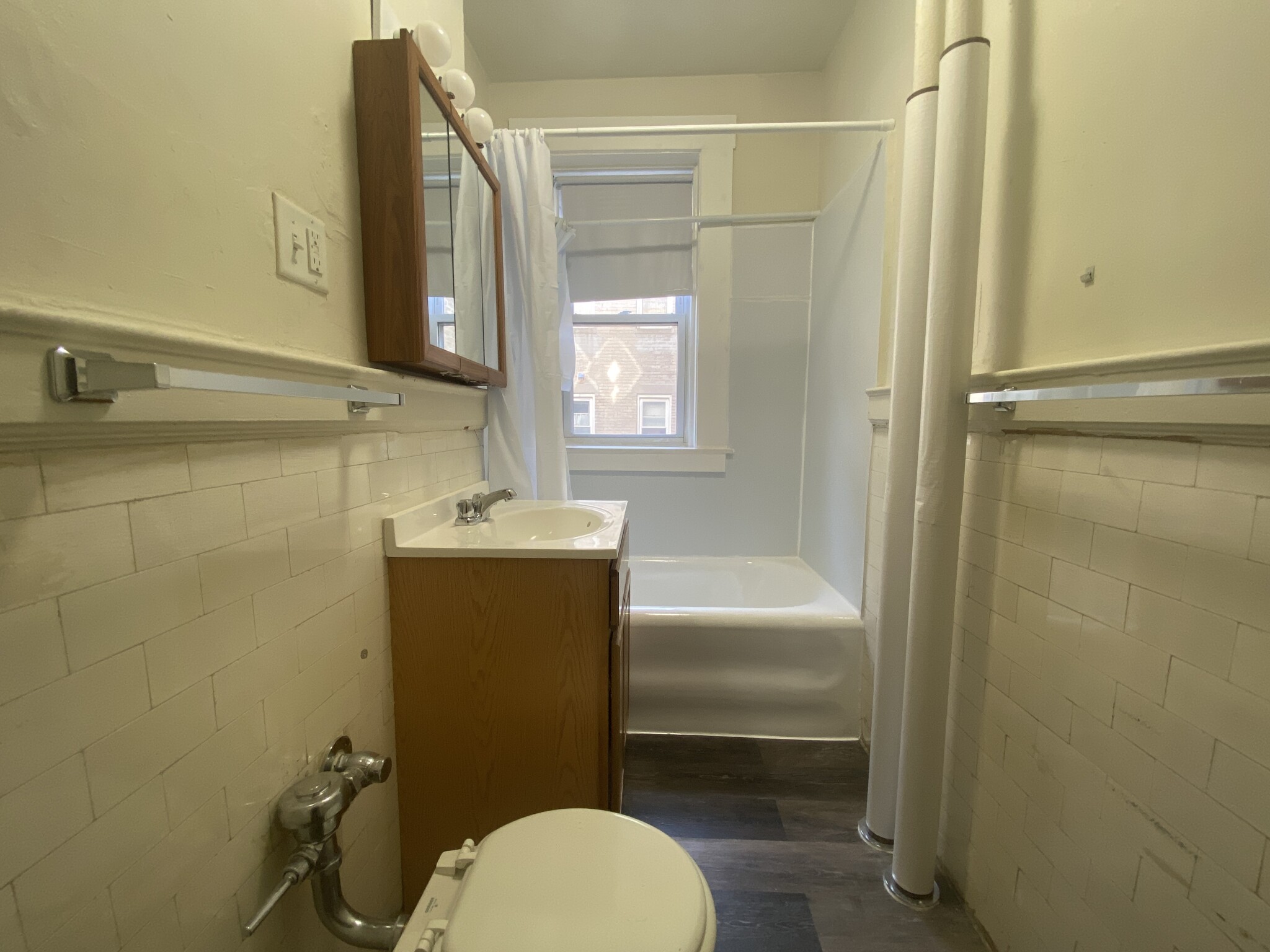 Studio bed, 1 bath apartment for rent at 1171 Boylston St Unit 18, Fenway — photo 5 of 6