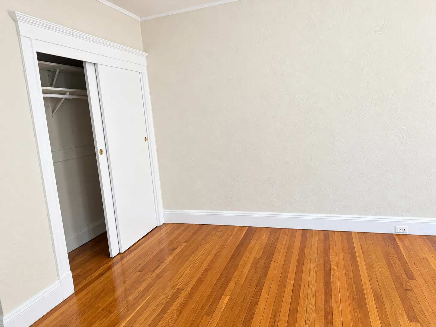 1 bed, 1 bath apartment for rent at 1171 Boylston St Unit 21, Fenway — photo 4 of 9