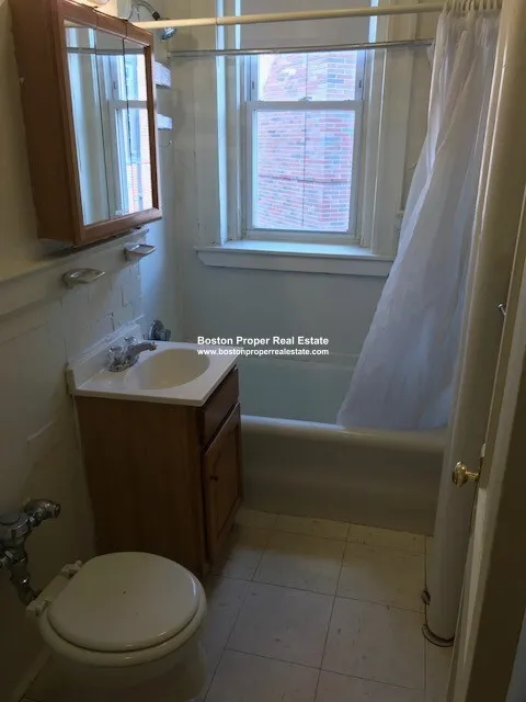 1 bed, 1 bath apartment for rent at 1171 Boylston St Unit 22, Fenway — photo 8 of 9