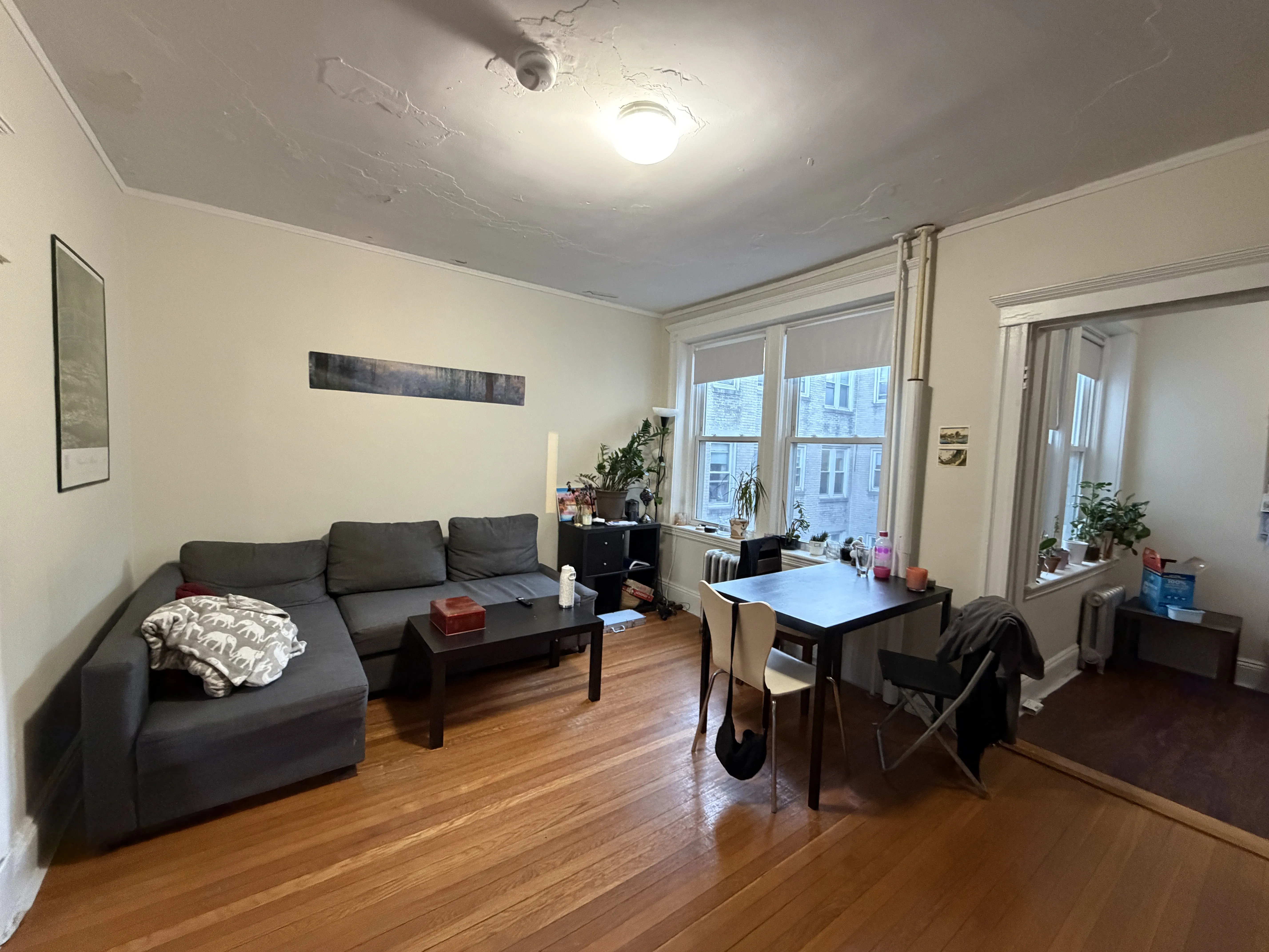 1 bed, 1 bath apartment for rent at 1171 Boylston St Unit 25, Fenway — photo 1 of 12