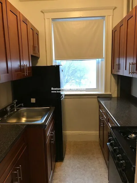 Studio bed, 1 bath apartment for rent at 1171 Boylston St Unit 26, Fenway — photo 7 of 8