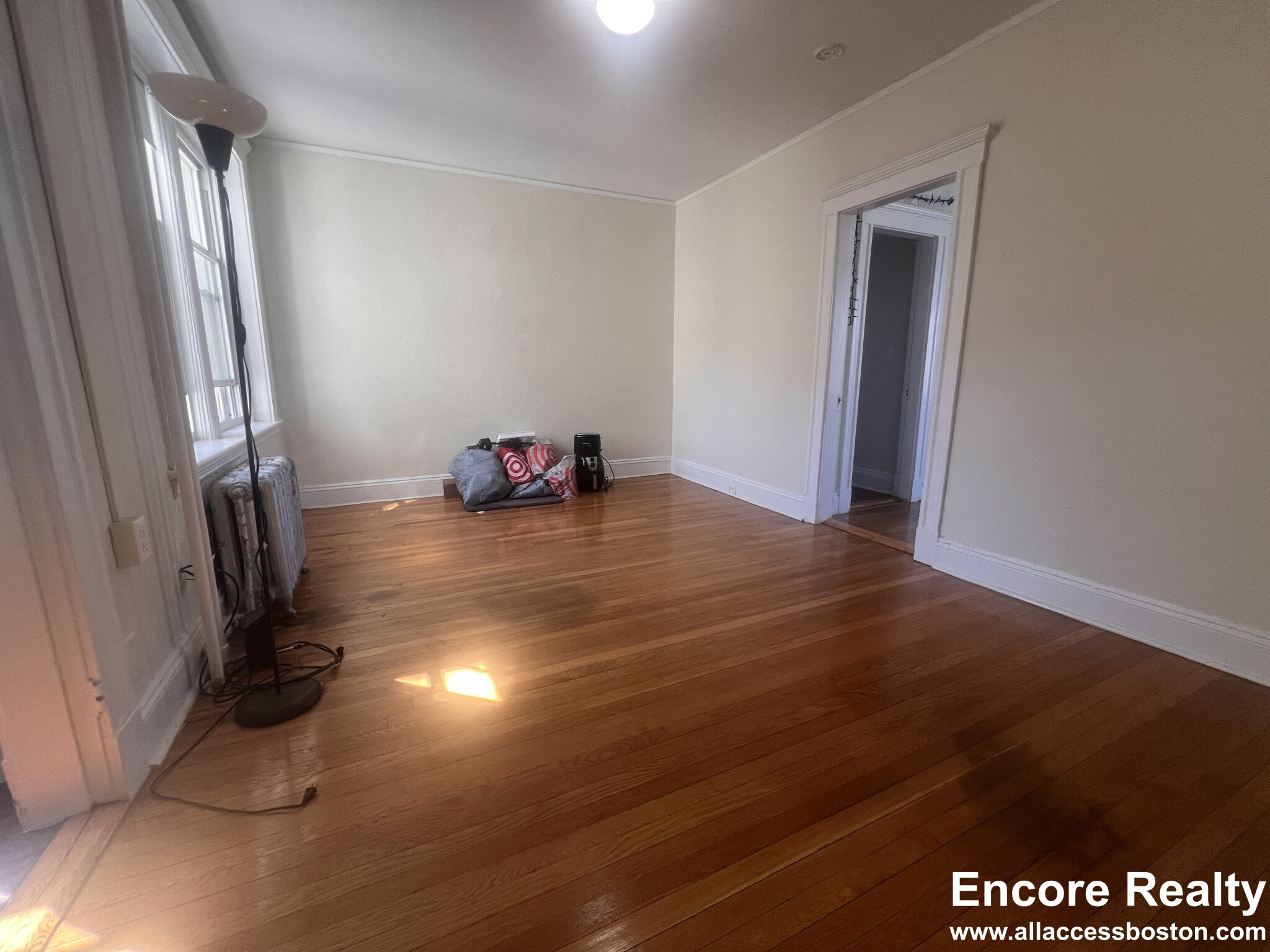 1 bed, 1 bath apartment for rent at 1171 Boylston St Unit 27, Fenway — photo 2 of 8