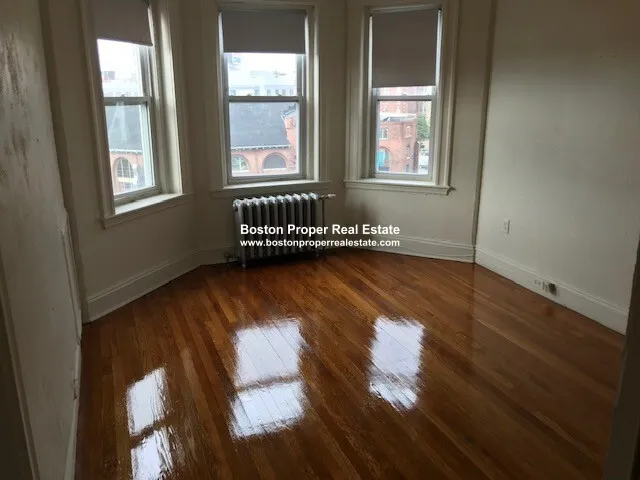 1 bed, 1 bath apartment for rent at 1171 Boylston St Unit 35, Fenway