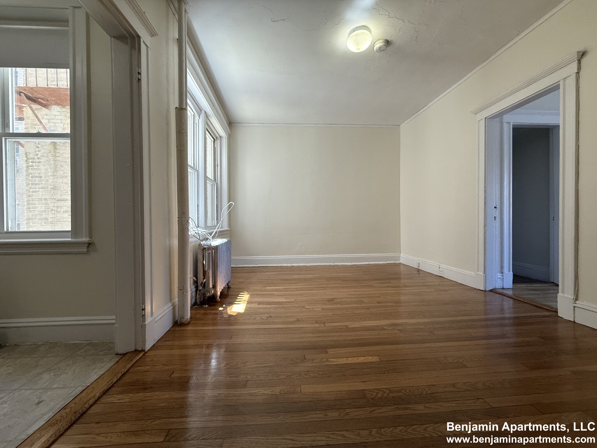 1 bed, 1 bath apartment for rent at 1171 Boylston St Unit 3R, Fenway — photo 2 of 12