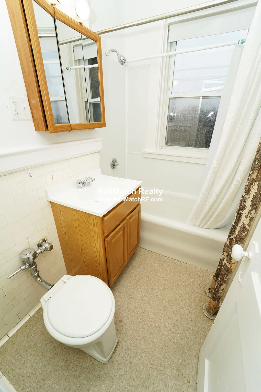 Studio bed, 1 bath apartment for rent at 1171 Boylston St Unit 40, Fenway — photo 5 of 14