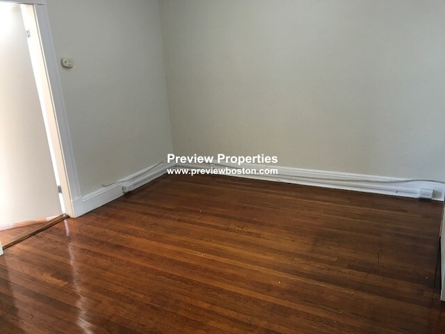 1 bed, 1 bath apartment for rent at 1171 Boylston St Unit 8P, Fenway — photo 5 of 8