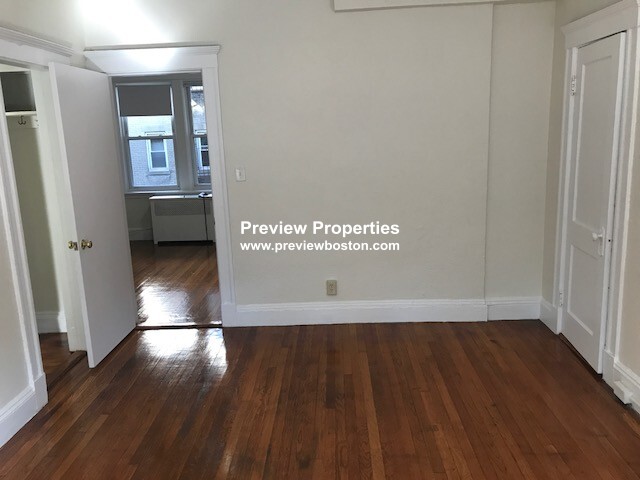 1 bed, 1 bath apartment for rent at 1171 Boylston St Unit 8P, Fenway — photo 7 of 8