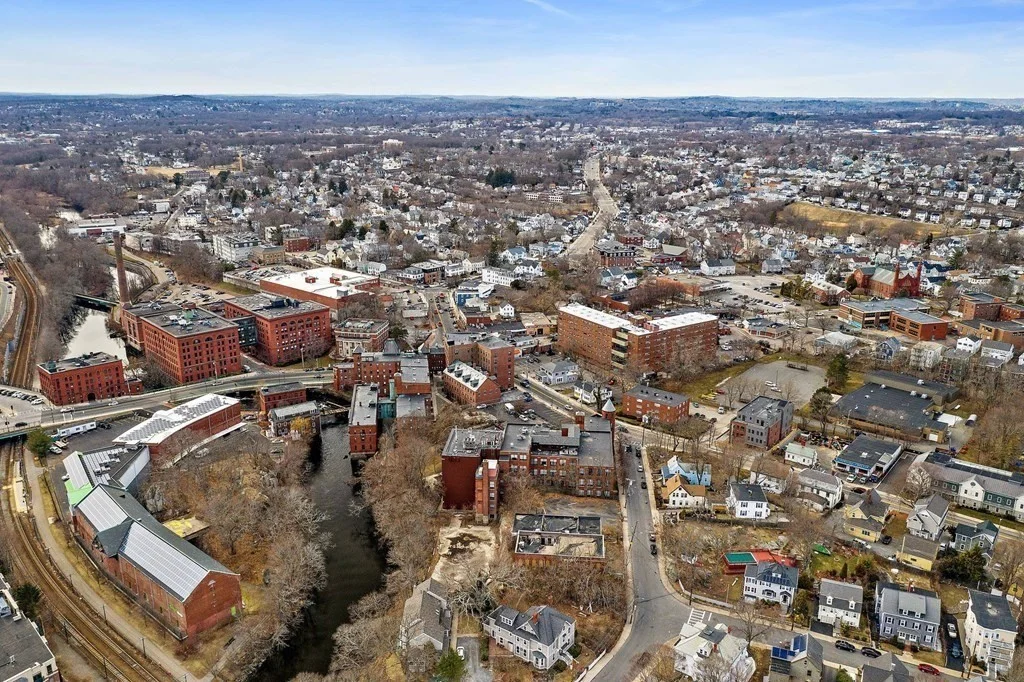 2 bed, 2 bath apartment for rent at 1173 Adams St Unit 301, Dorchester — photo 35 of 38