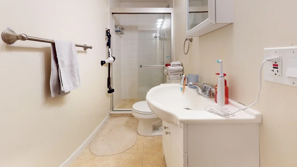 3 bed, 3 bath apartment for rent at 1173 Boylston Unit 0, Waban — photo 12 of 13
