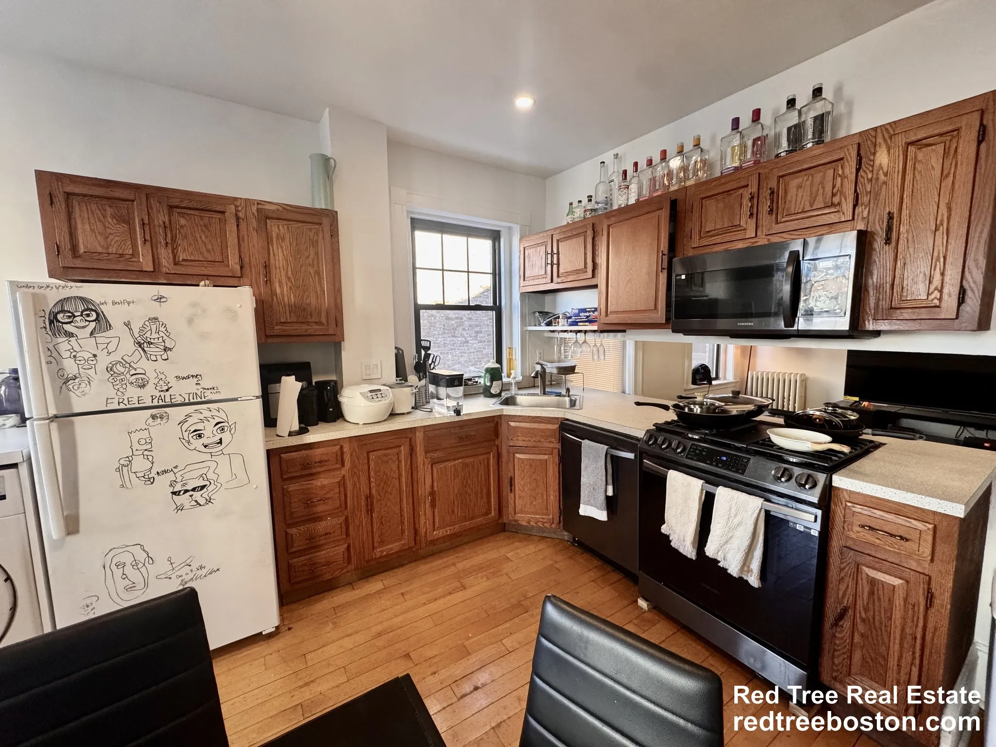 4 bed, 1 bath apartment for rent at 1173 Commonwealth Ave Unit 2, Brighton — photo 5 of 16