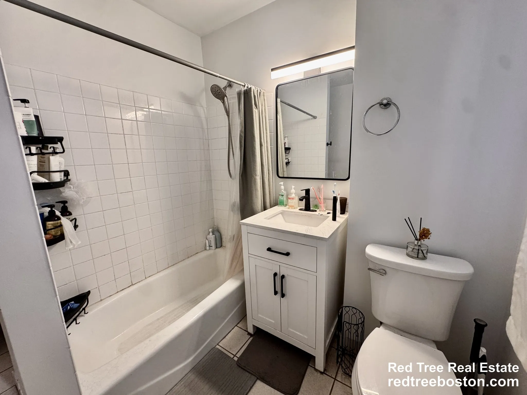 4 bed, 1 bath apartment for rent at 1173 Commonwealth Ave Unit 2, Brighton — photo 11 of 16