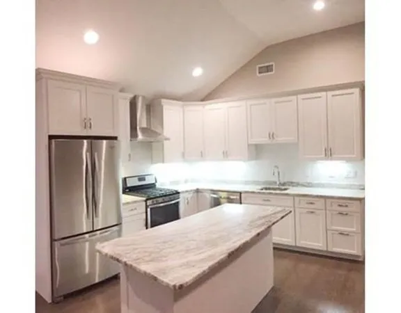 3 bed, 2 bath apartment for rent at 1174 Cambridge St Unit 3L, Inman Square — photo 7 of 16