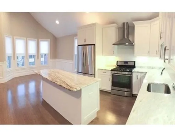 3 bed, 2 bath apartment for rent at 1174 Cambridge St Unit 3L, Inman Square — photo 5 of 16