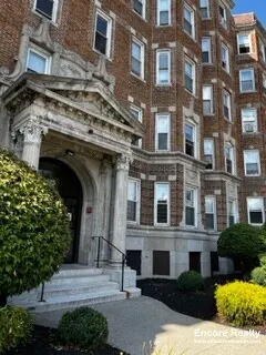 1 bed, 1 bath apartment for rent at 1175 Boylston St Unit 1175-18, Fenway — photo 10 of 19