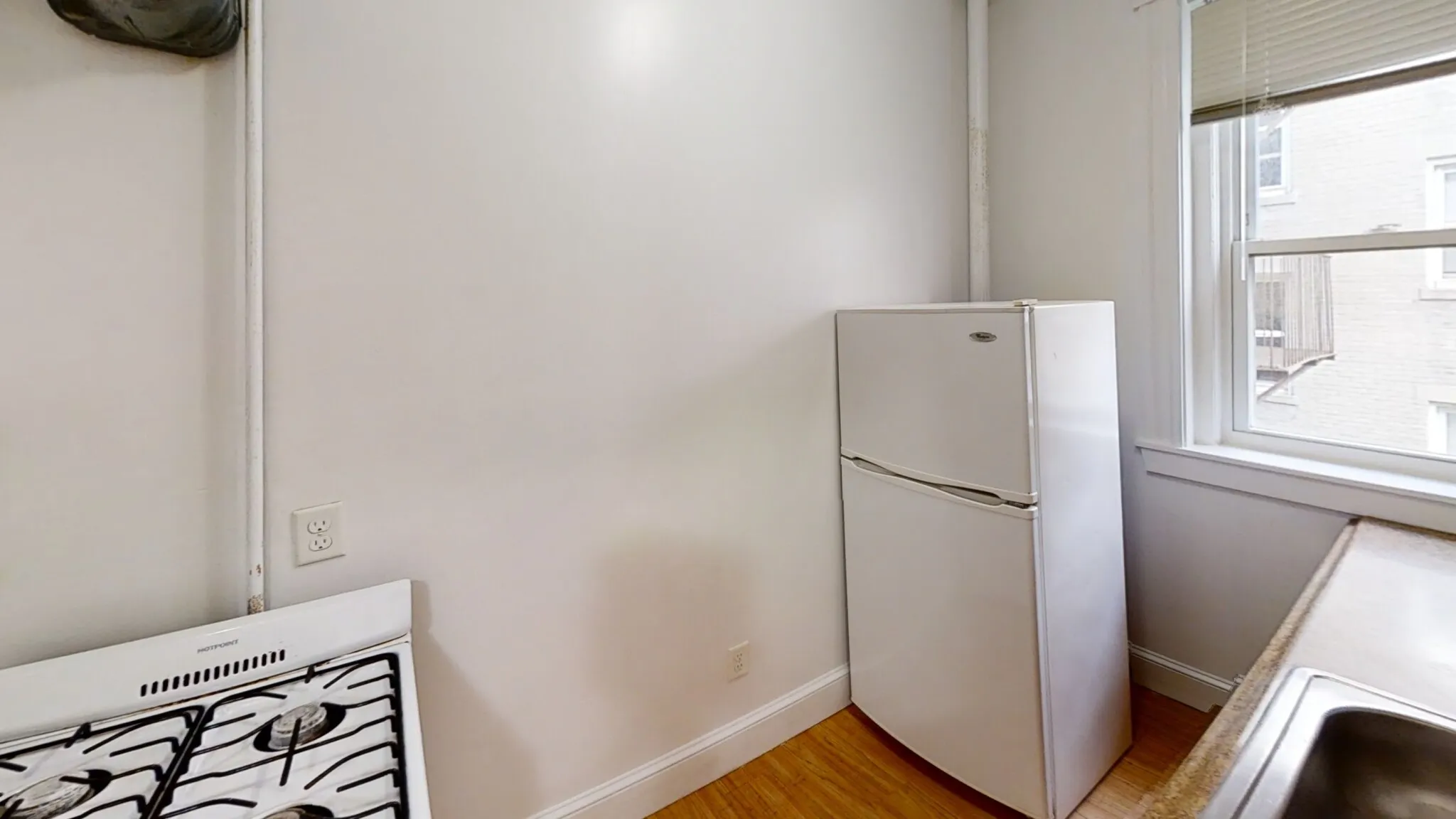 Studio bed, 1 bath apartment for rent at 1175 Boylston St Unit 1175-27, Fenway — photo 14 of 22