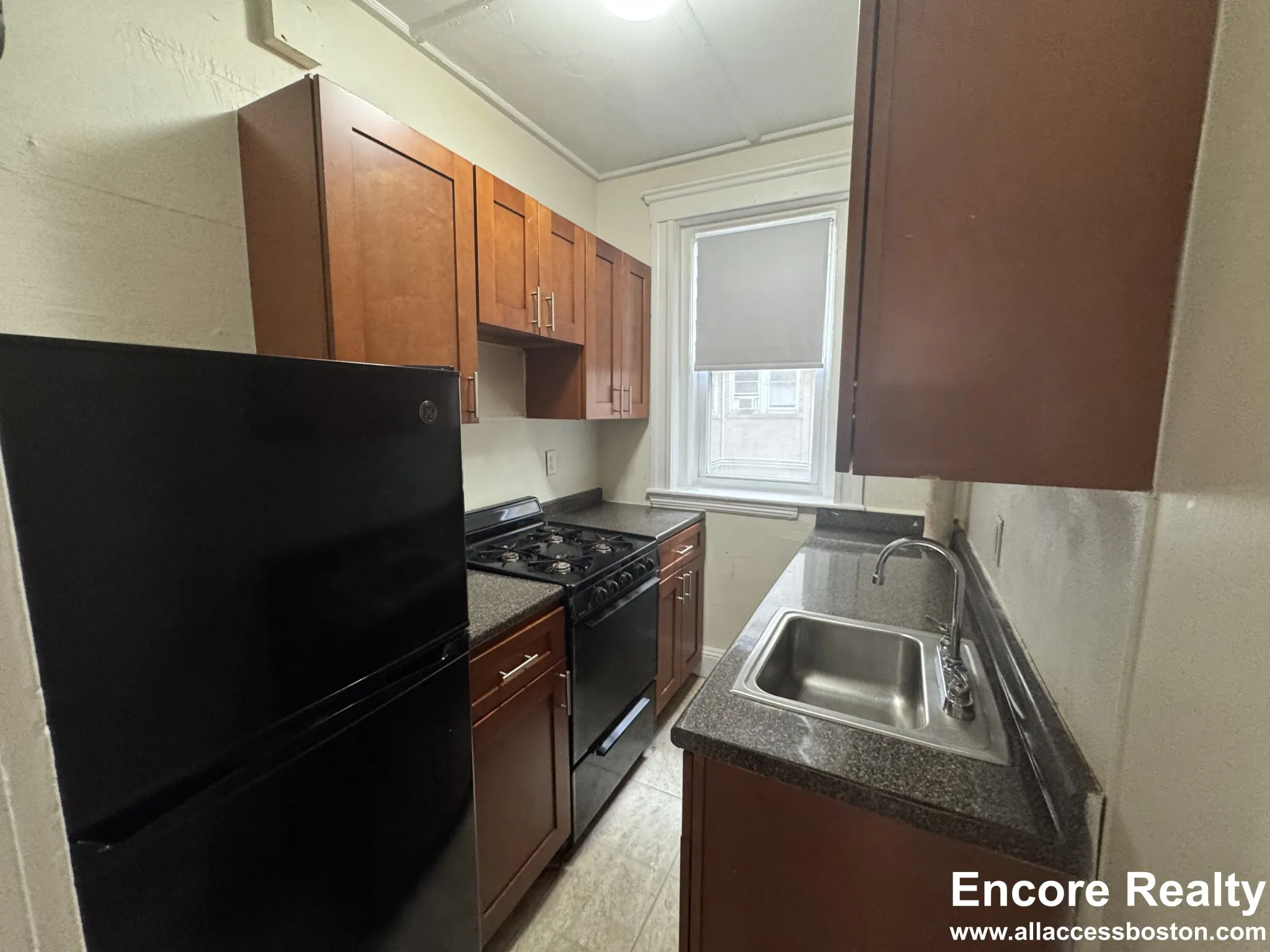 1 bed, 1 bath apartment for rent at 1175 Boylston St Unit 1175-5, Fenway — photo 1 of 20