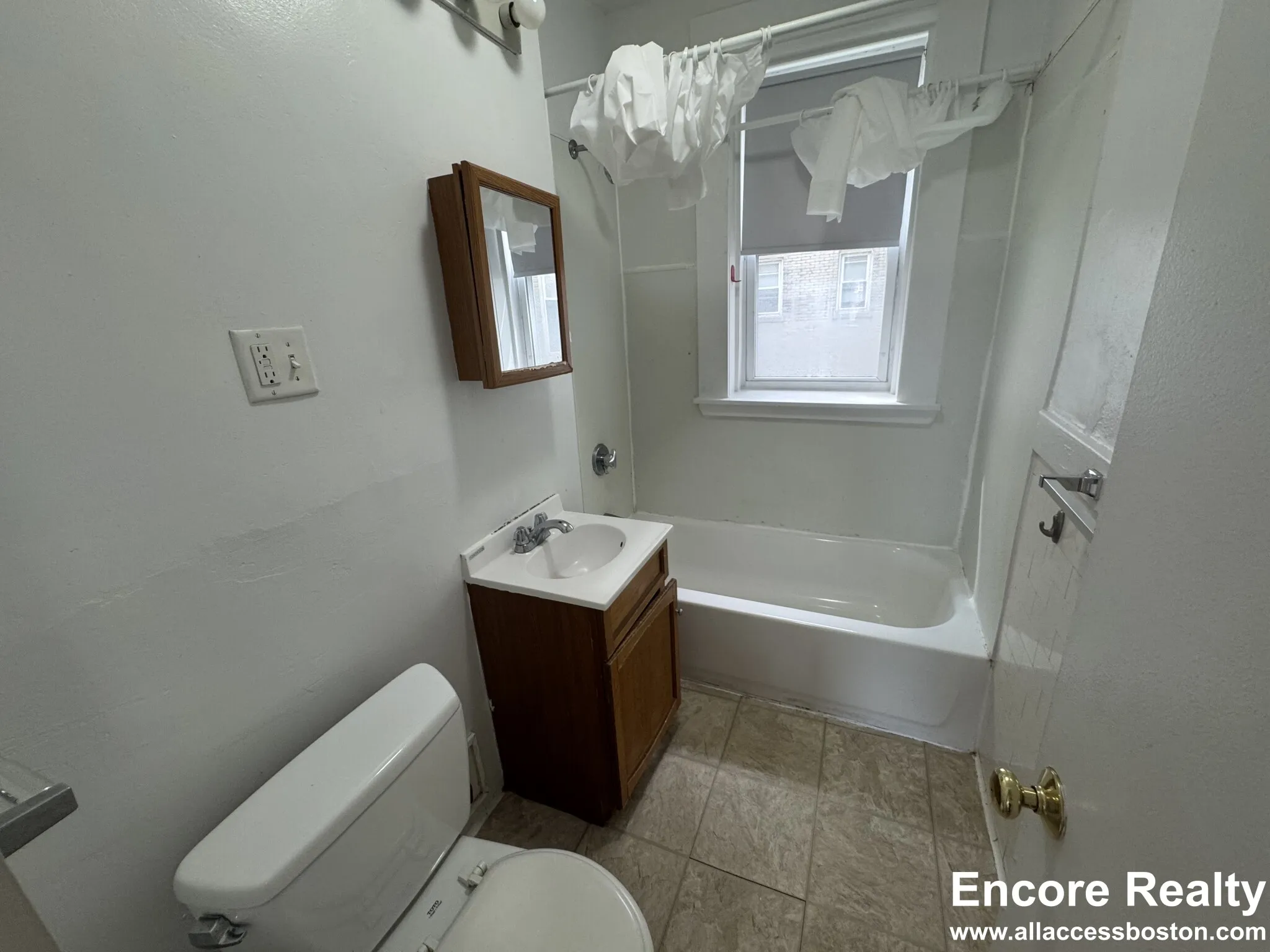 1 bed, 1 bath apartment for rent at 1175 Boylston St Unit 1175-5, Fenway — photo 5 of 20